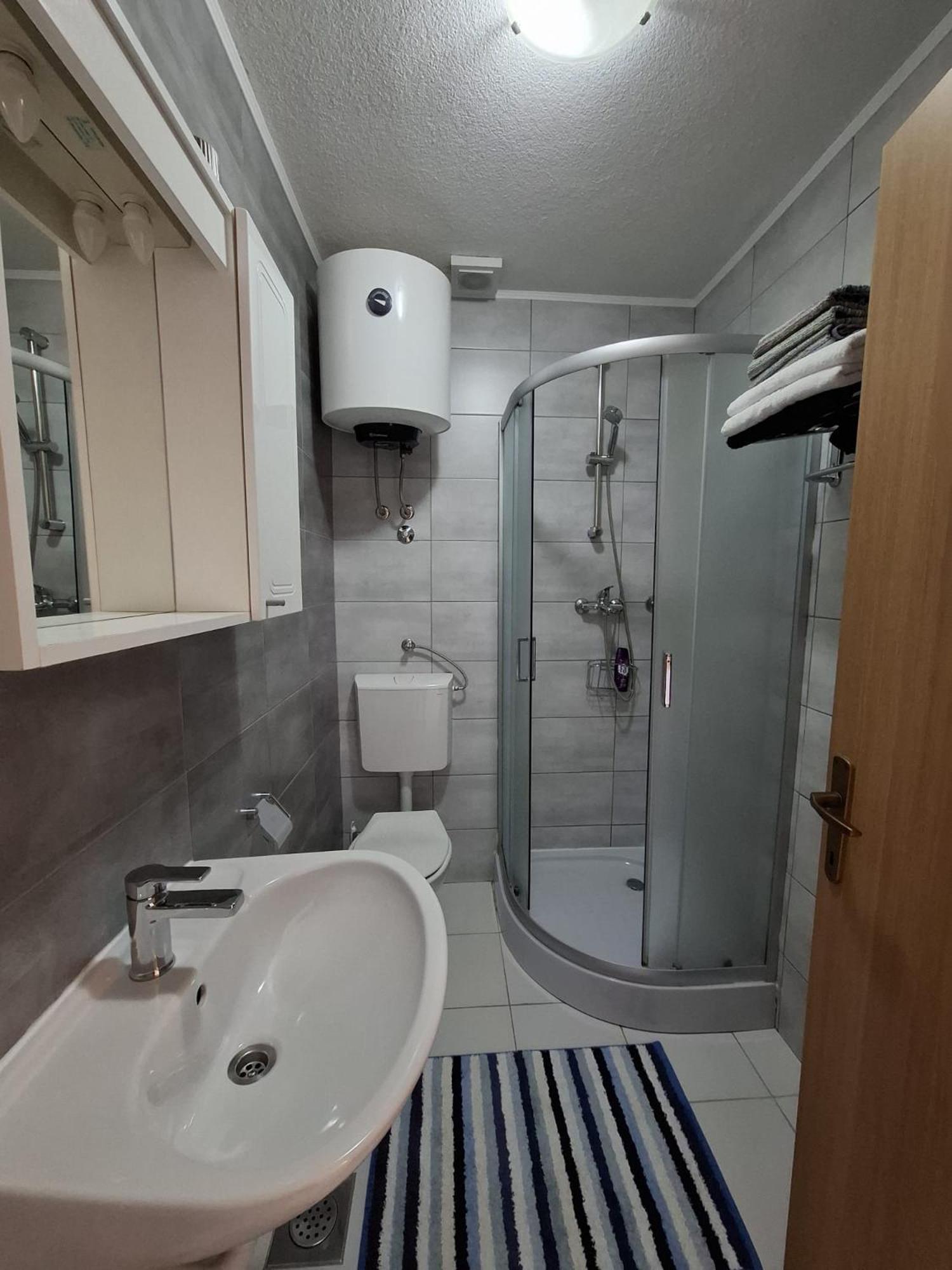 Apartmani Luka Baška Voda Exterior foto